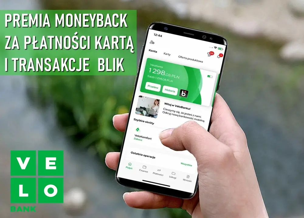 Telefon z aplikacją Velobanku i informacja o promocji moneyback